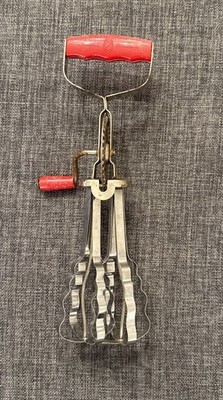 Vintage Turner & Seymour Hand Crank Mixer Egg Beaters-Red Plastic-Stainless USA