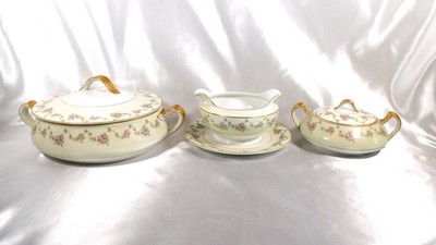 Thun Covered Vegetable Bowl, Gravy Boat and Covered Sugar Bowl # 22638
