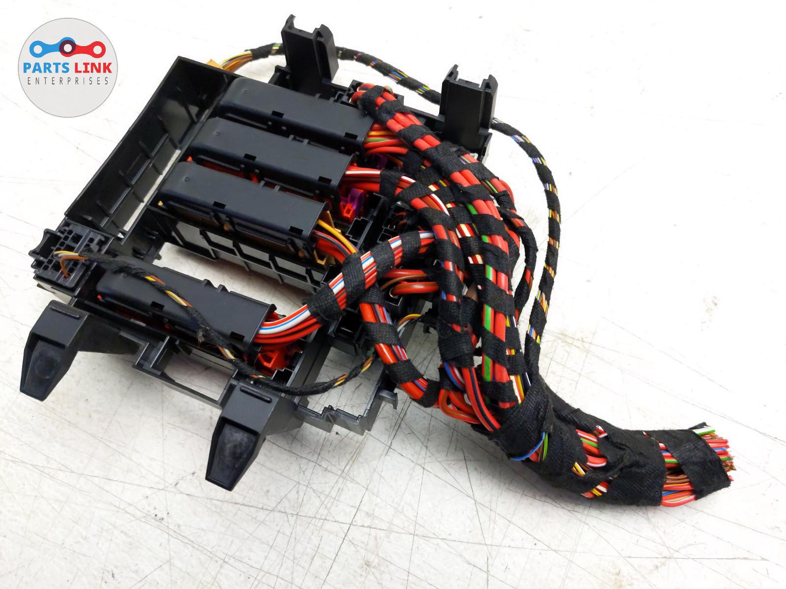 Bentley Bentayga 2016-2020 REAR+LEFT Fuse box