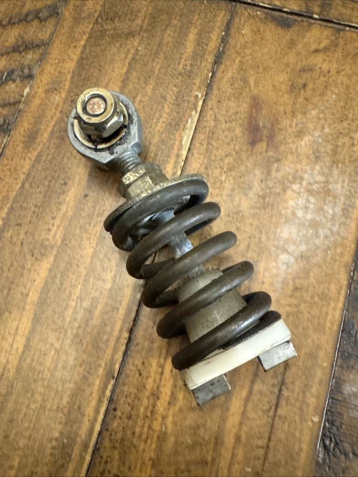 OEM BMW E30 Clutch Pedal Assembly Box Return Compression Spring 1151990 Read - Image 3 of 4