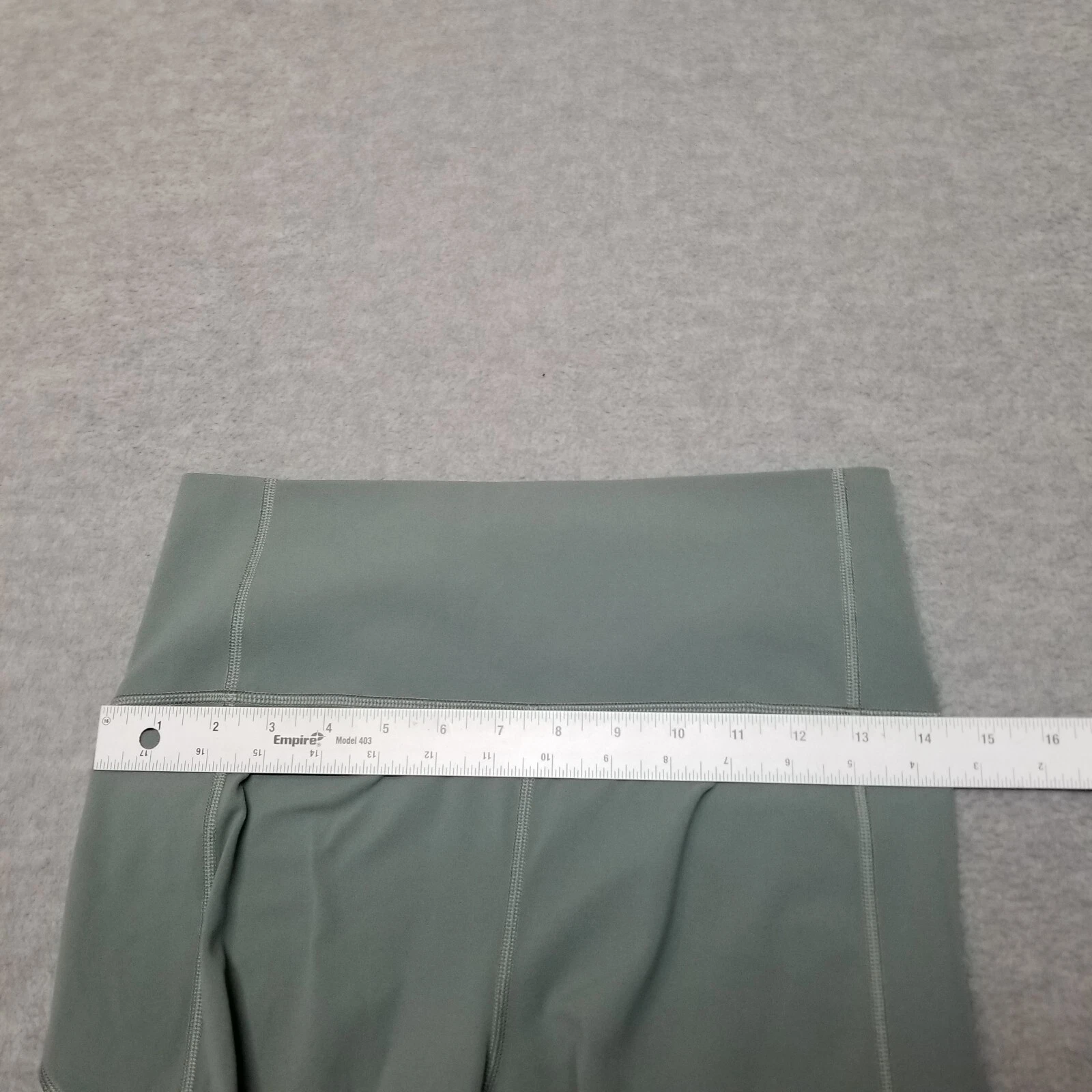 athleta salutation stash pocket 7/8 tight leggings