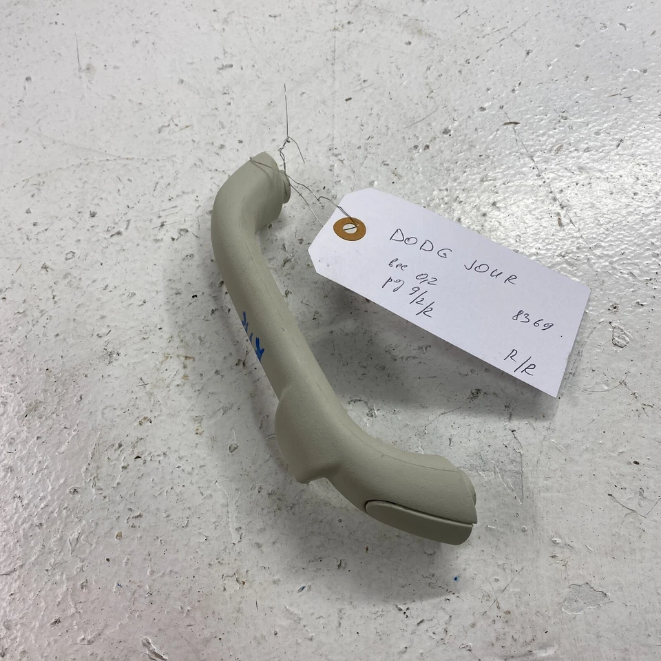 Dodge Chrysler Jeep 2006-2010 techo trasero derecho barra de agarre manija Mopar Foto 2 de 4