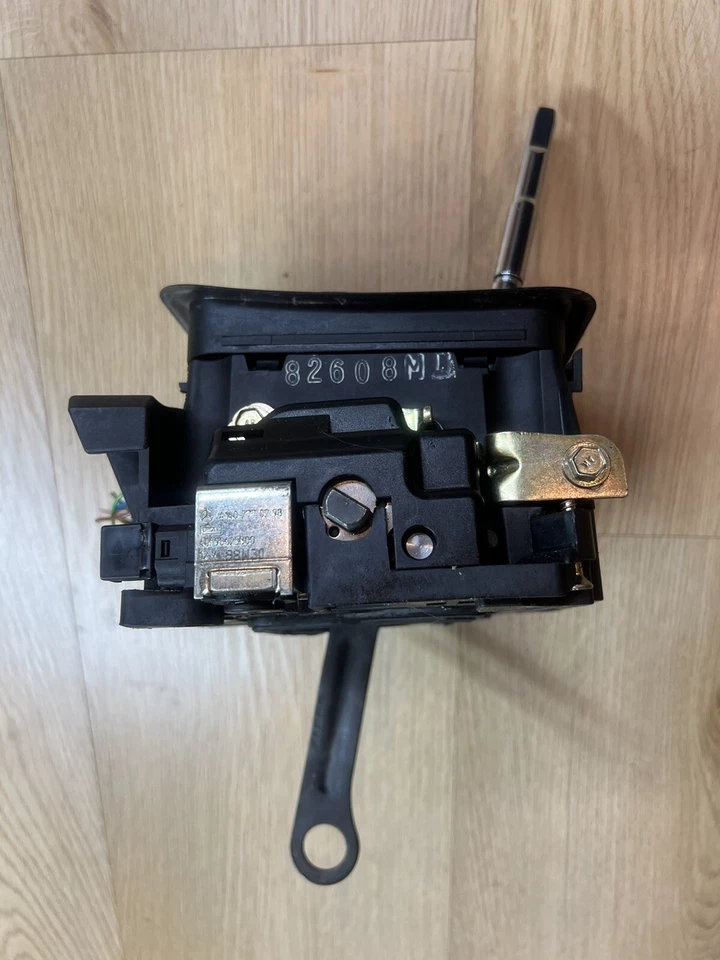 96-02 Mercedes R129 SL500 SLK230 CLK430 Floor Shifter Gear Shift Selector OEM - Image 2 of 4