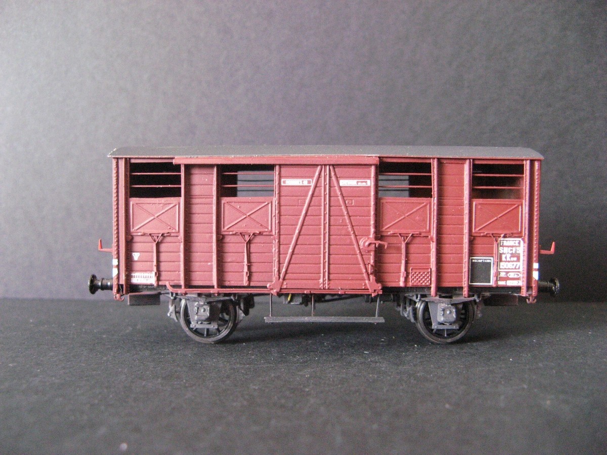HUET OU AUTRE WAGON TOMBEREAU GUERITE LAITON/AMF87 (HAXO MAKETTE LOCO