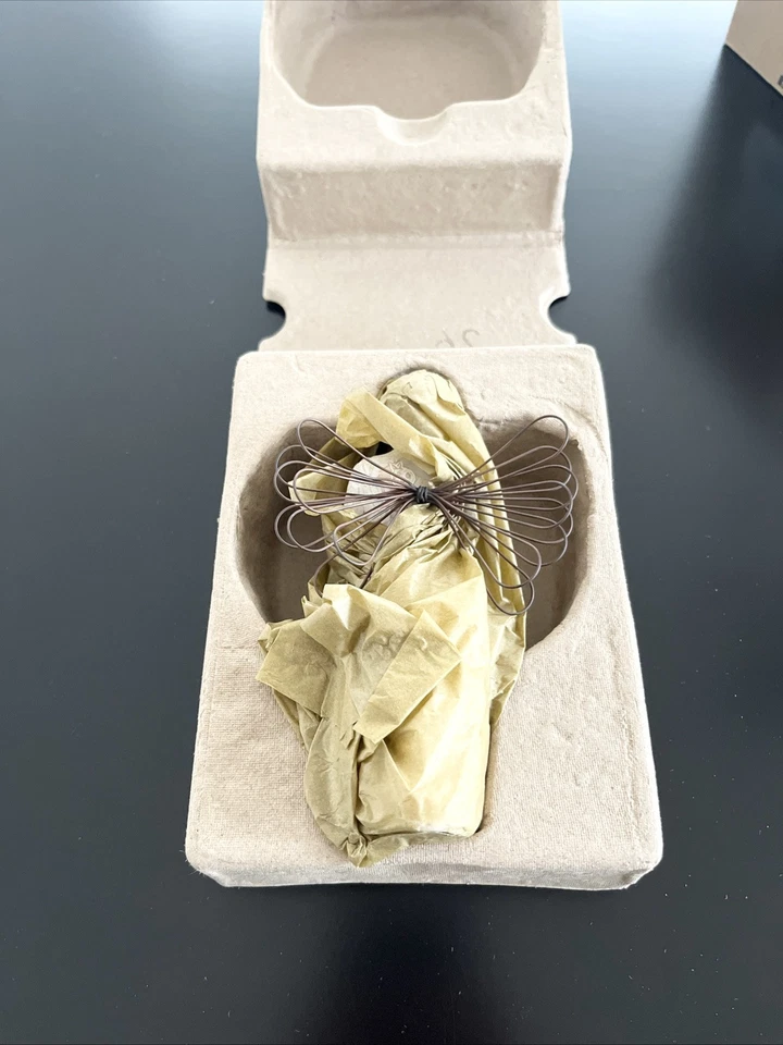 Estatueta Willow Tree Remembrance Angel pele clara 5,5” – Nova na caixa presente - Imagem 2 de 4
