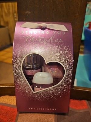 3 PIECE BATH AND BODY WORKS MINI/TRAVEL BOXED GIFT SET