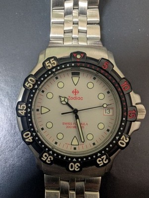 Zodiac  Watch 200meter water resistant quartz Vintage collectible rotating bezel