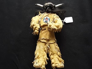 NATIVE AMERICAN BEADED LEATHER DOLL, APPLE HEAD MEDICINE MAN,   SB-0226*09087