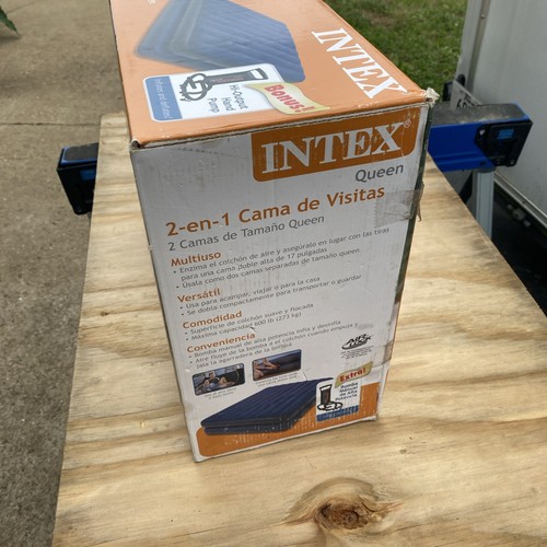Intex 2 in 1 Guest Bed 2 Queen Sized Air Mattress Beds w/ Hi Output Hand Pump - Picture 3 of 11