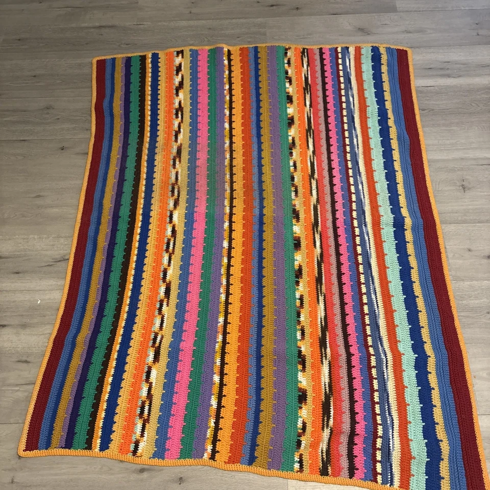 Manta de sofá tejida a ganchillo colores arco iris afgano Foto 2 de 2