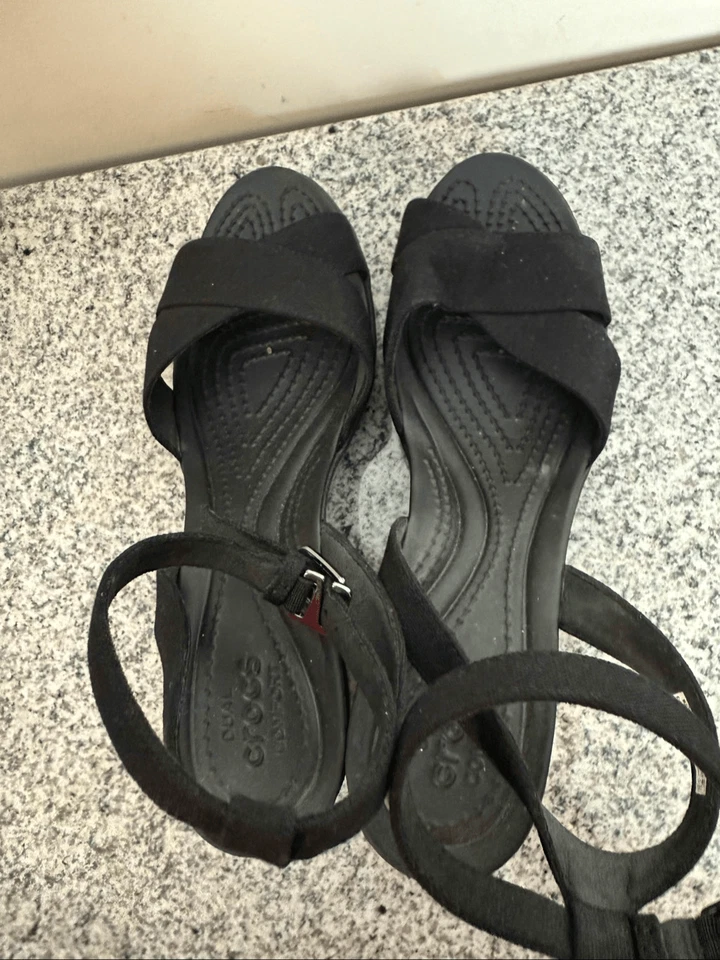 Crocs Leigh II Ankle Strap Wedge Sandals 204950 Black Buckle Comfort Size W10 - Image 2 of 4