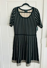 Gabby Skye Plus Size 1X Black & Cream Short Sleeve Fit & Flare Sweater Dress NWT