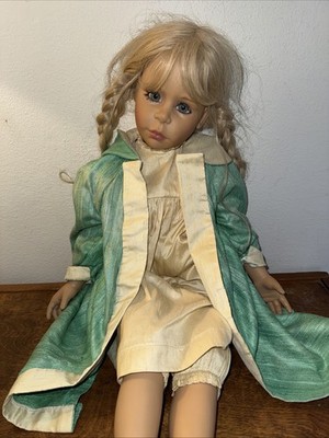 Joke Grobben Gotz 25  Doll IRIS