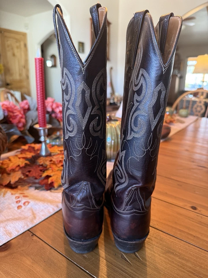 Womens Lucchese Classics Handmade Cowboy Boots Size 7.5 B Leather Brown Made USA - Image 4 of 4