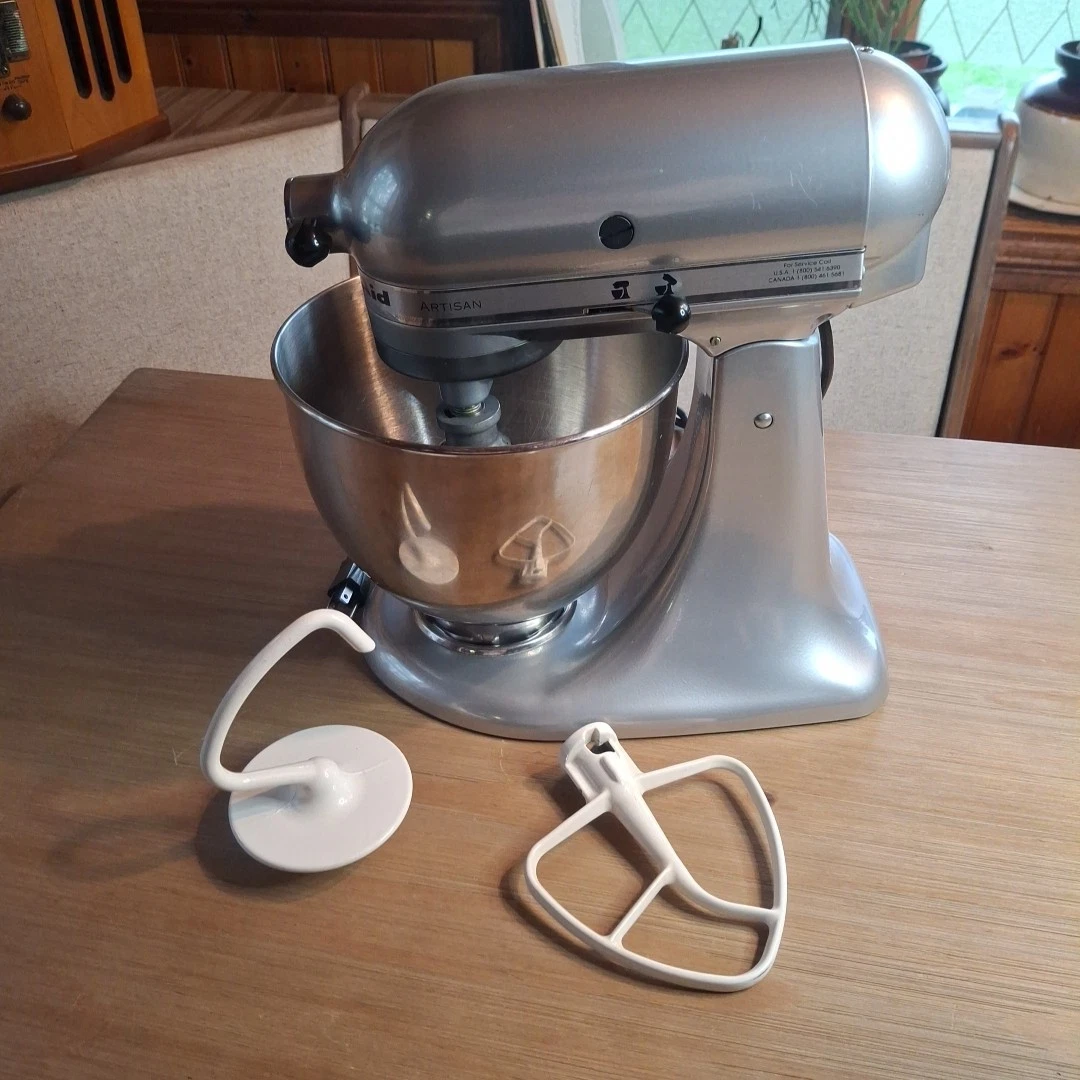 KitchenAid Artisan Stand Mixer 325W Silver With 2 Attachments, Works!
Opens in a new window or tab