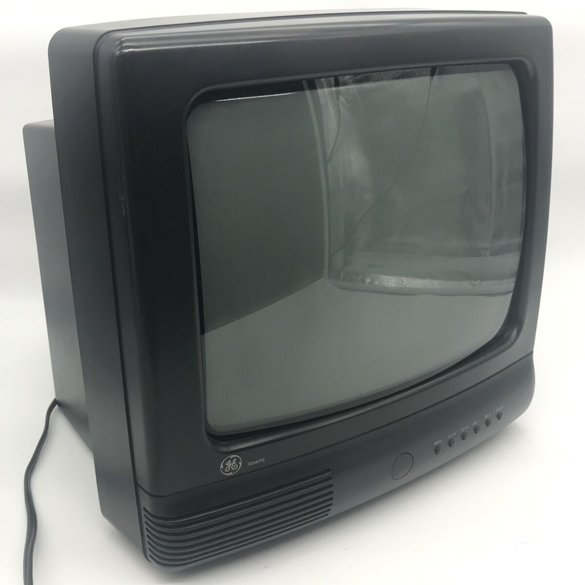 General Electric GE 13 Inch Color TV 13GP211A CRT Retro General Electric GE 13 Inch Color TV 13GP211A CRT Retro