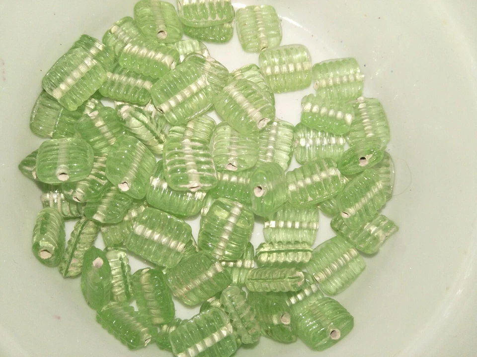 30 glass lampwork beads pale green ribbed flat square 12/12mm (b3120) - image 4 of 4