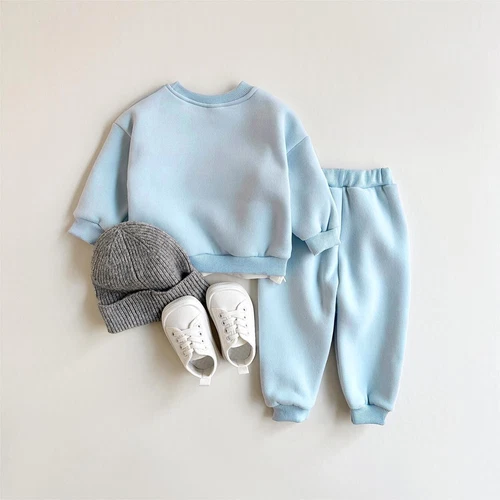 Conjunto de 2 piezas de ropa de invierno para bebés niños cálido terciopelo informal impresión de letras conjunto para niños - Imagen 33 de 39