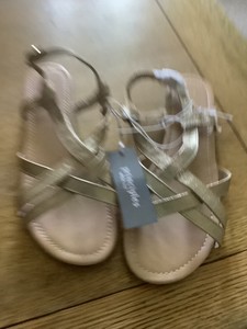 wide fit gold flat sandals