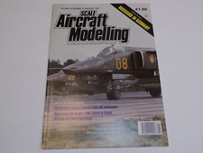 Revista de modelado de aviones a escala enero 1994 rusos en Alemania Fuerza Aérea Africana