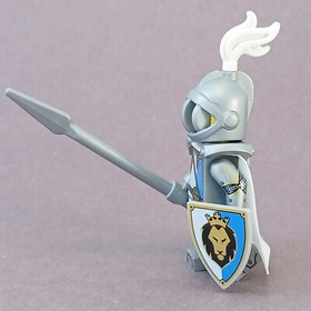 LEGO Castle Lion Crown King Knight Minifigure Dungeons 70404 Series 27 Paladin