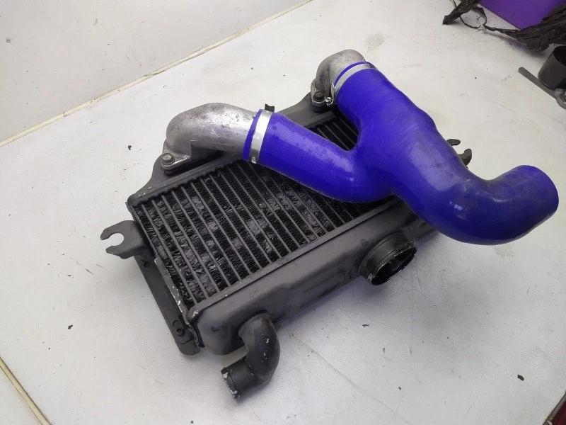 Ladeluftkühler mit Y Pipe von Subaru Impreza Gt WRX GC8 - Bild 2 von 4