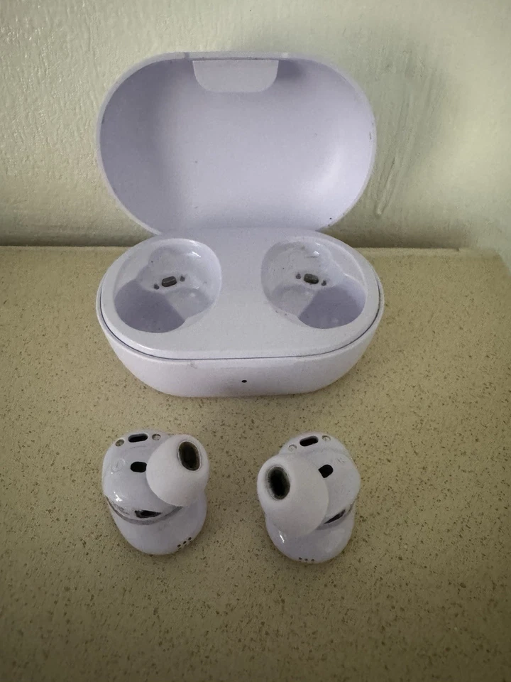 Bose QuietComfort Earbuds Wireless NC Headphones - Lilac [Scuffs/No Chrger], photo 4 of 5
