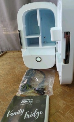 Personal Mirror Cosmetics Cooler Vanity 7L Mini Fridge Skincare Makeup White