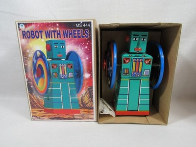 SCHYLLING ROBOT WITH WHEELS TIN TOY WIND UP W/ KEY NEW NIB