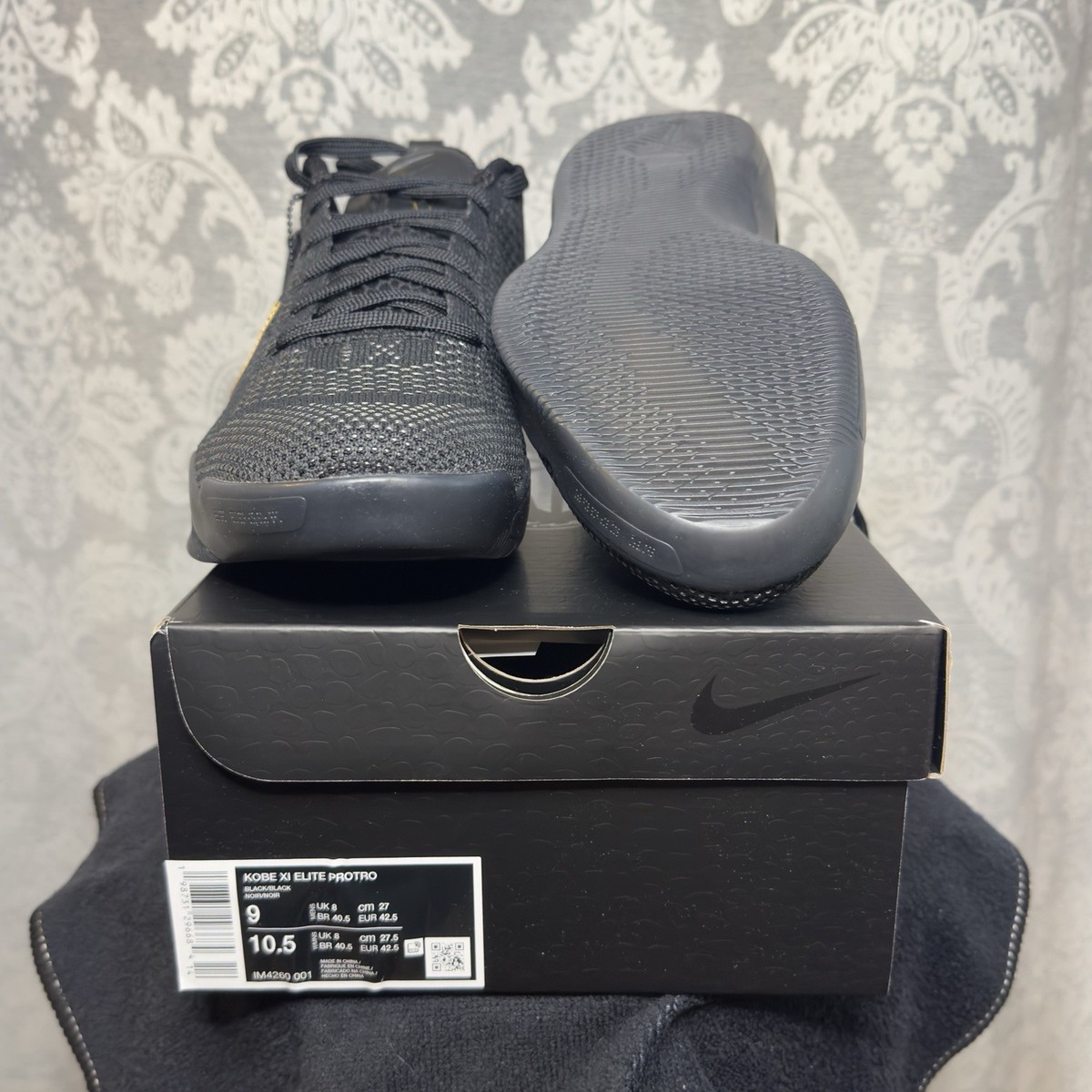 Men's 9 Nike Kobe 11 Elite Protro Low Top Fade To Black Black/Gold