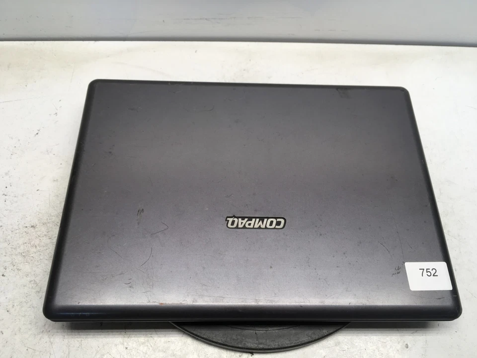 Compaq Presario V6000 Intel Celeron M 430 1730 MHz 2 GB SIN DISCO DURO LEER Foto 2 de 4