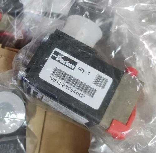 1pcs Parker VE13-ESC044K2 Pneumatic Valve UPS Shipping - Picture 1 of 1