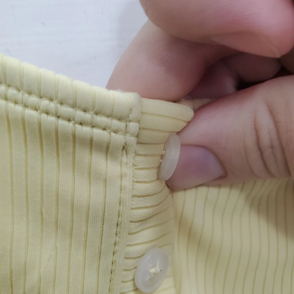 Top de natación Henley recortado acanalado amarillo pálido azul marino antiguo para niña talla XL (14-16) Foto 2 de 4