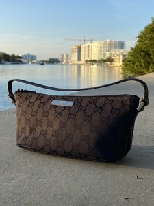 gucci mini pochette