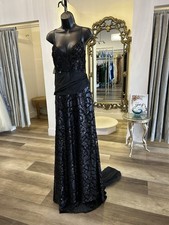New Stunning Black Formal Dress Size 14