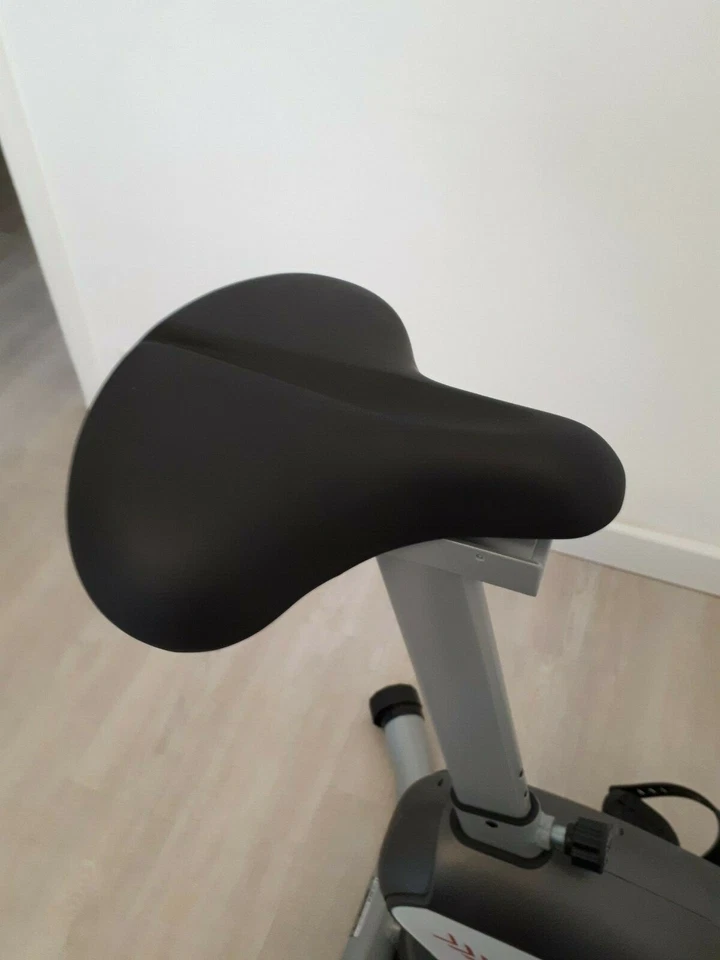 Toorx BRX FLEXI Cyclette Magnetico 8 Liveli con Display LCD - Bianco/Nero - Immagine 3 di 4