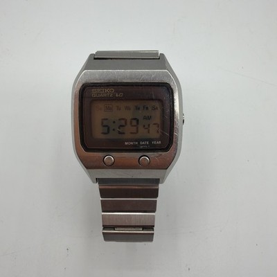 Vintage Mens Seiko 0674-5009 LCD James Bond Spy Who Loved Me Watch WORKING READ