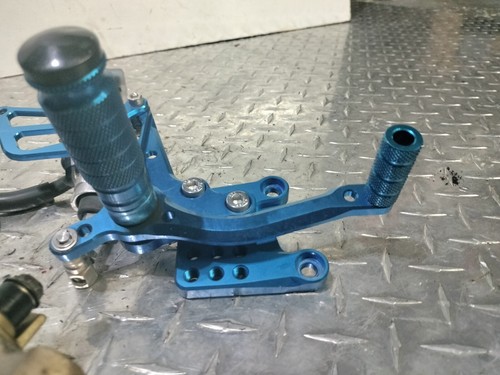 2004-2005 SUZUKI GSXR 600 AFTERMARK RIGHT SIDE DRIVER REARSET W/ BRAKE SYSTEM - Picture 2 of 11