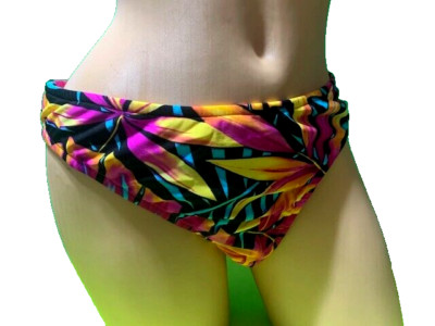 New Venus scoop front bikini bottom swim wear Size 16 moderate coverage colorful