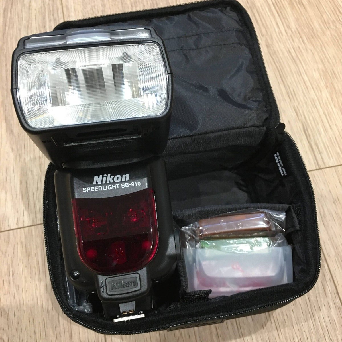 Nikon SB-910 Speedlight Flash for Nikon Digital SLR Cameras UK