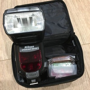 Nikon SB-910 Speedlight Flash for Nikon Digital SLR Cameras