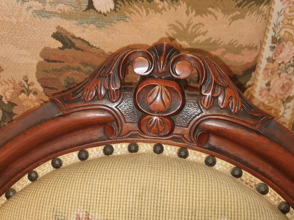 Fabulosa silla antigua de madera Luis XV con asiento y respaldo tapiz. Excelente estado. Foto 3 de 4