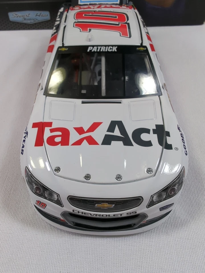 Danica Patrick #10 Tax Act 2016 SS 1:24 Scale Action NASCAR - Image 4 of 4