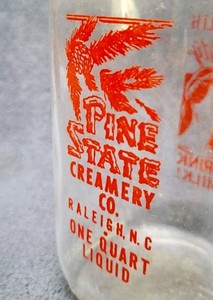 VTG Pine State Creamery Co. Raleigh, NC One Quart Liquid Milk Bottle Rare Red 