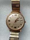 Vintage 1975 Timex Manual Wind Mens Watch Gold Tone