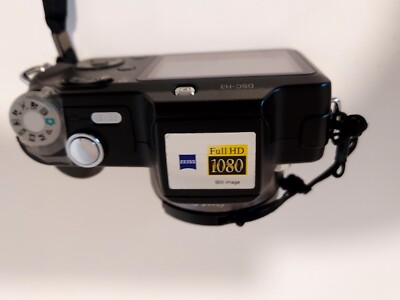 Rare Vintage Sony Cyber-shot DSC-H3 Camera - Black 2.5 LCD Screen