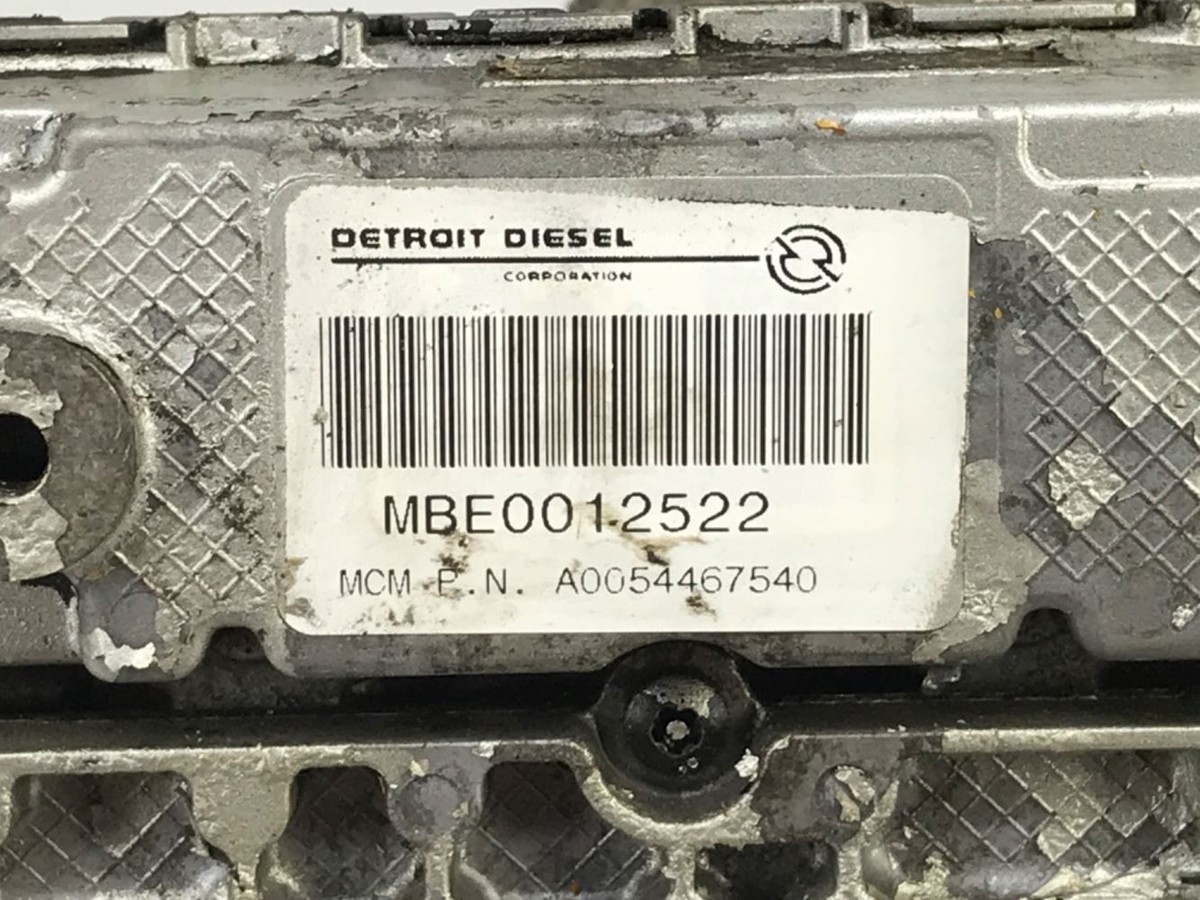 メル25405 ページ 00C-446-84-40/ZGS-001 | Mercedes MBE906 ECM | Engine Control