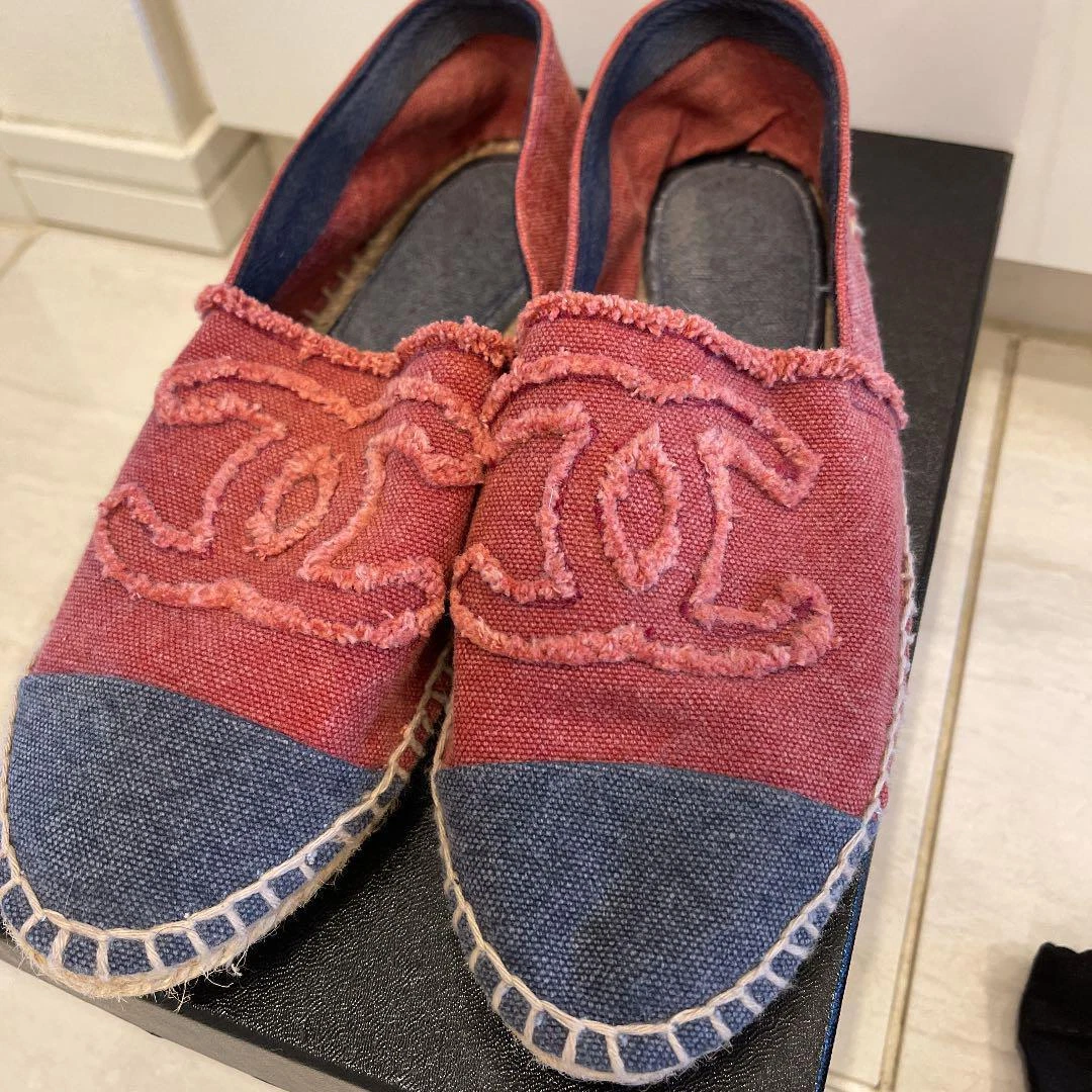 CHANEL Espadrilles COCO Denim Slip-on Flat Shoes Women EU 37 Red CC From  Japan