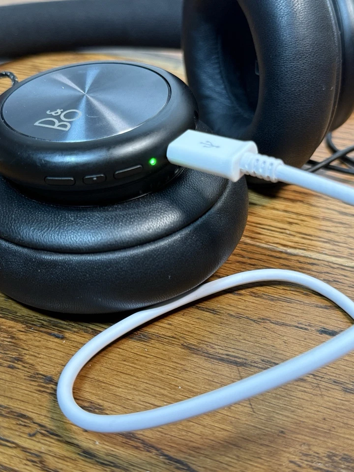 Bang & Olufsen Beoplay H4 – For Parts / Repair - Image 3 of 4