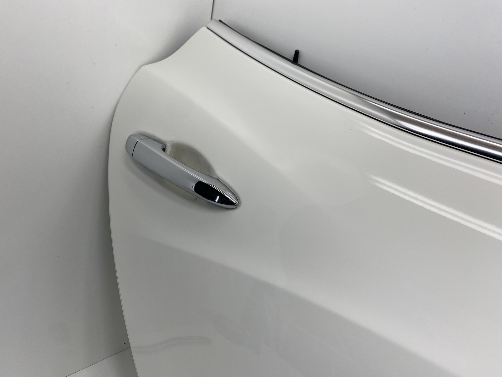 Maserati Ghibli 2014-2020 Rear Right Door panel White